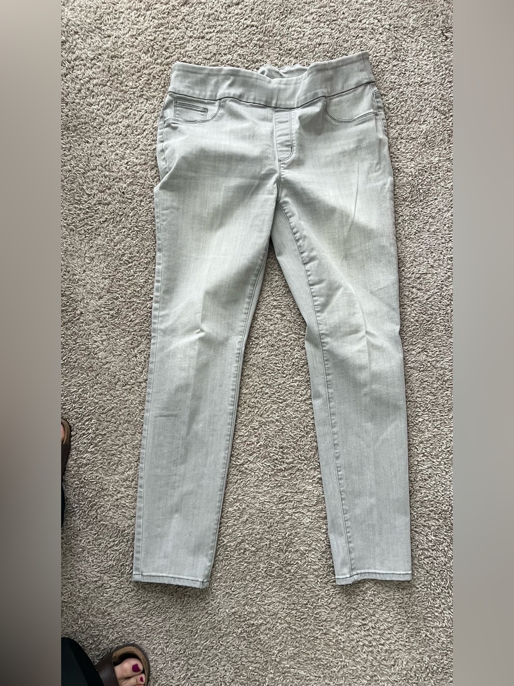 Chicos pull on style jeggins